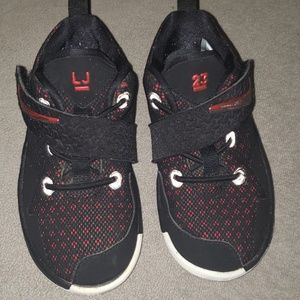 Lebron James Nike Jordan